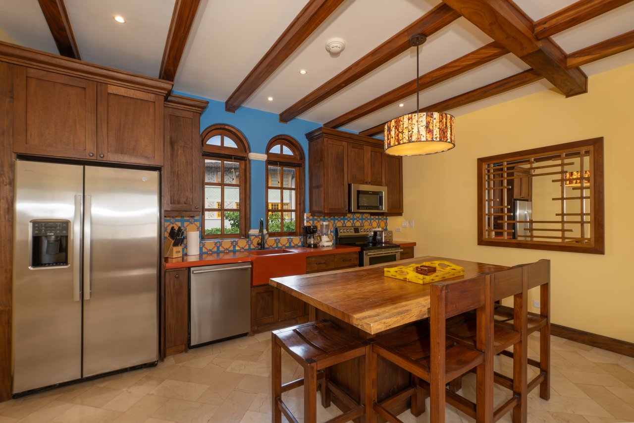 36 Plaza Carlota | Elegant Rooftop Flat with Ocean & Mountain Views in Downtown Las Catalinas