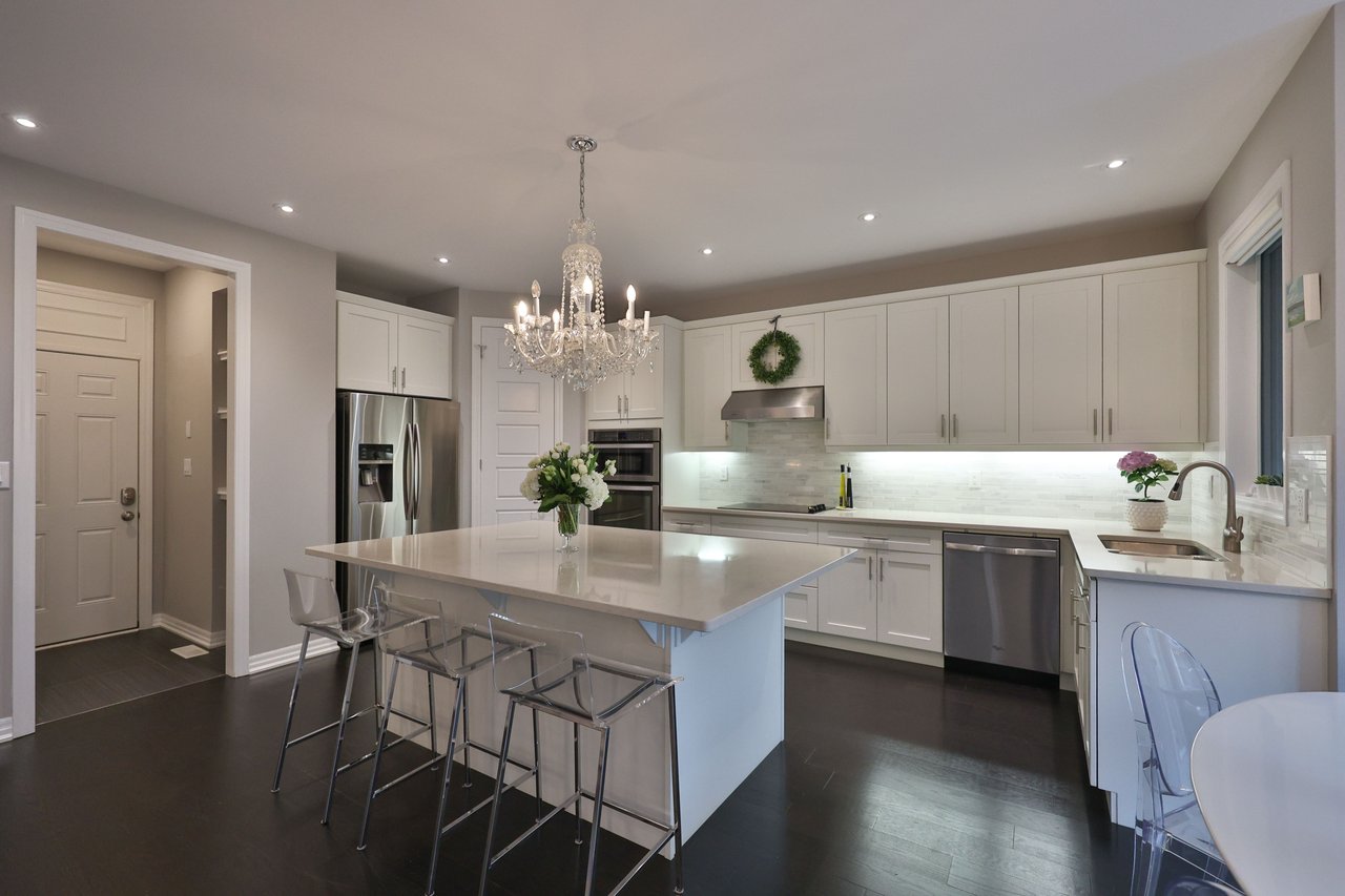 3205 Violet Gardens, Oakville