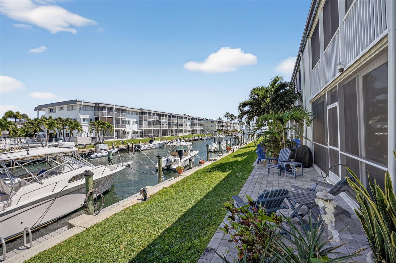 121 Wettaw Lane Ln #112