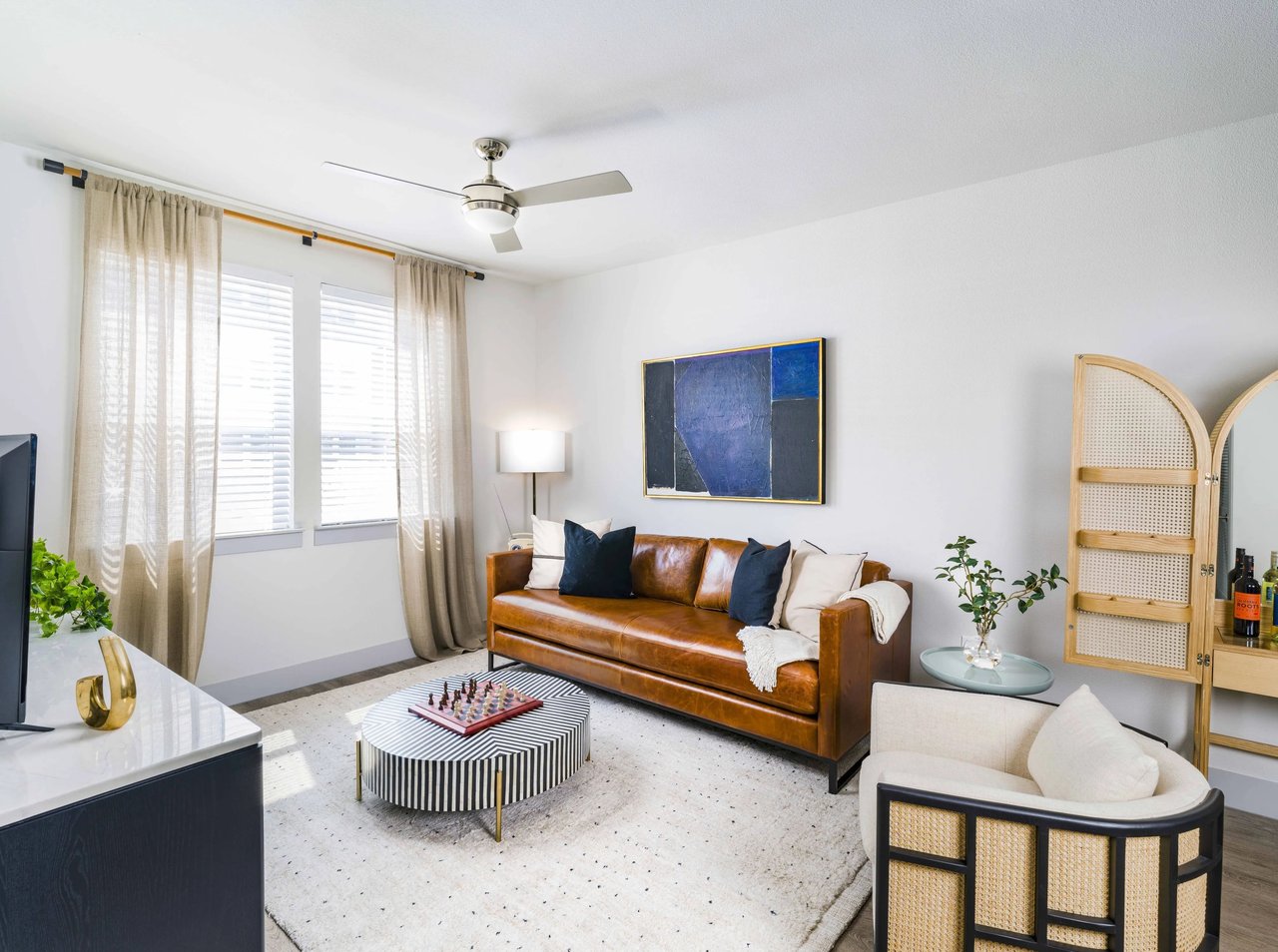 Beautiful 1/1 Georgetown living -ENJOY UP TO 3 MONTHS FREE + $2000!