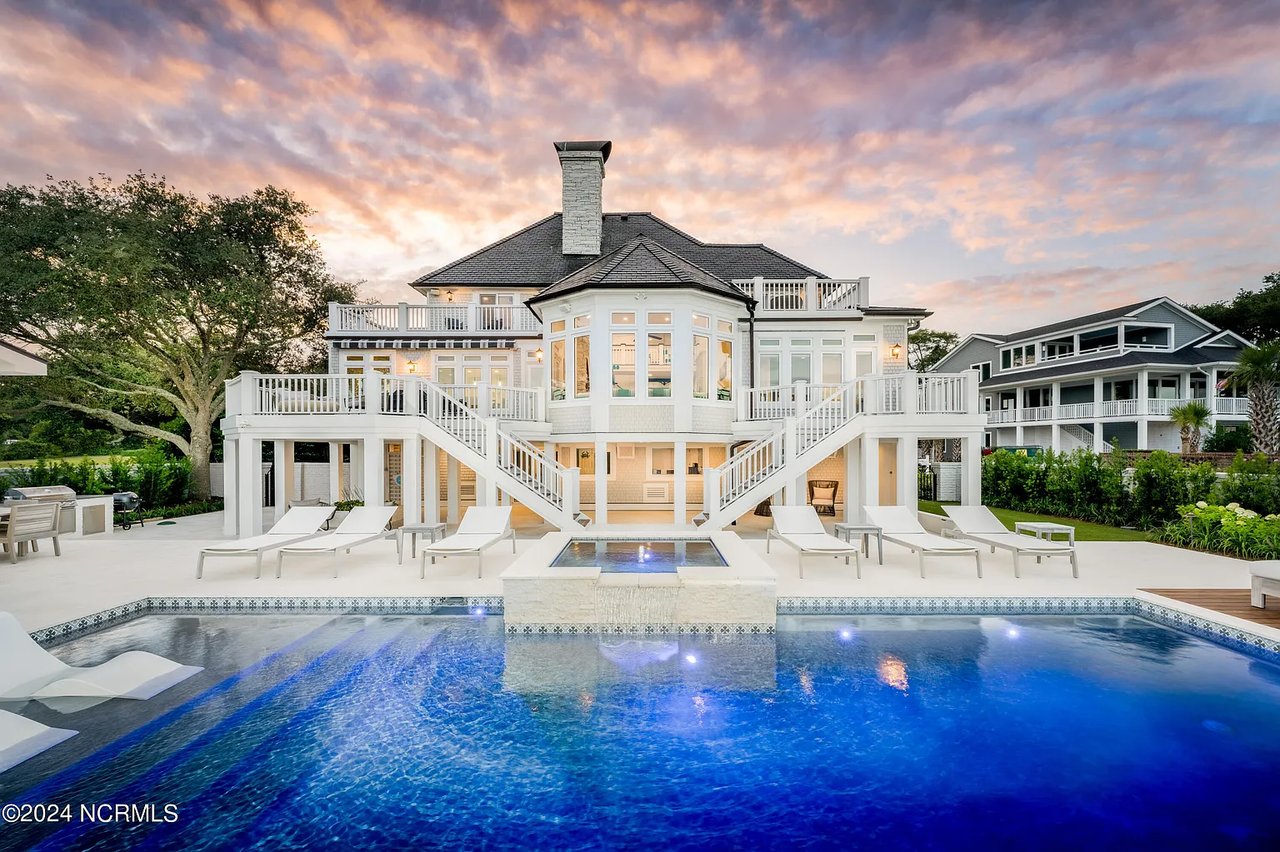 6432 Westport Dr