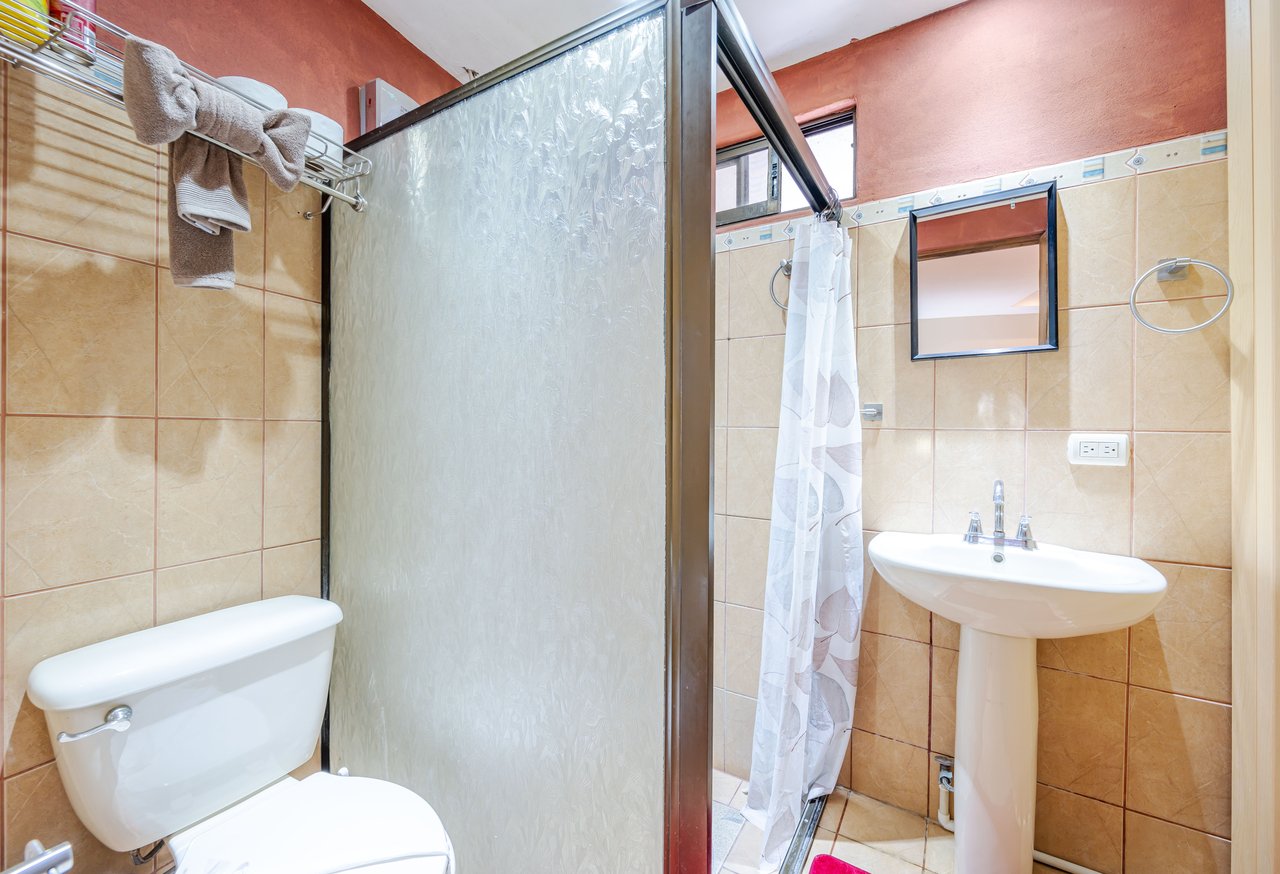 Cornett Retreat | Multi-Unit Colonial Compound 10 Mins to Playa Grande