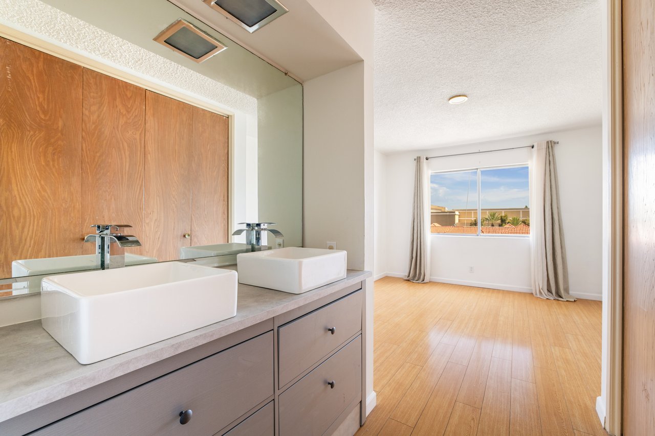 330 N Howard St Unit: 311