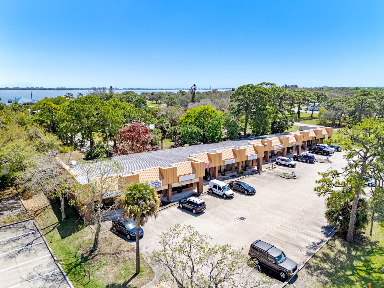 2715 N Harbor City Blvd