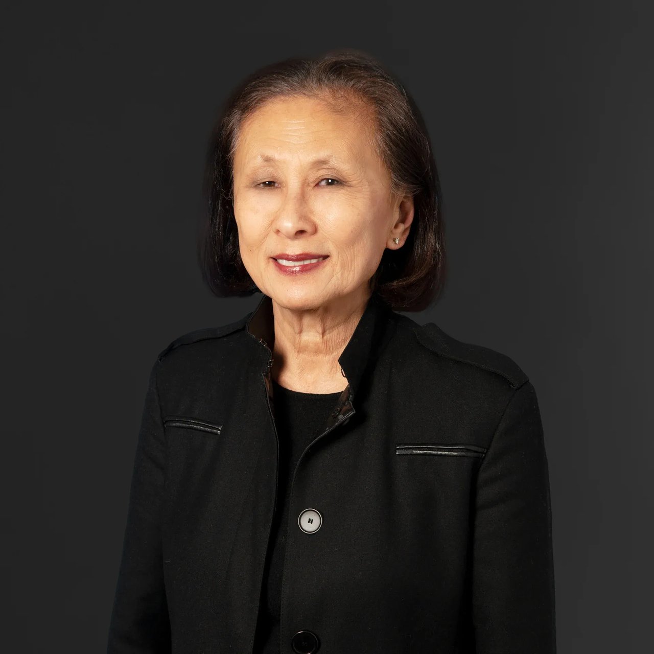 Nancy Noman Oakland, CA Real Estate Agent Headshot