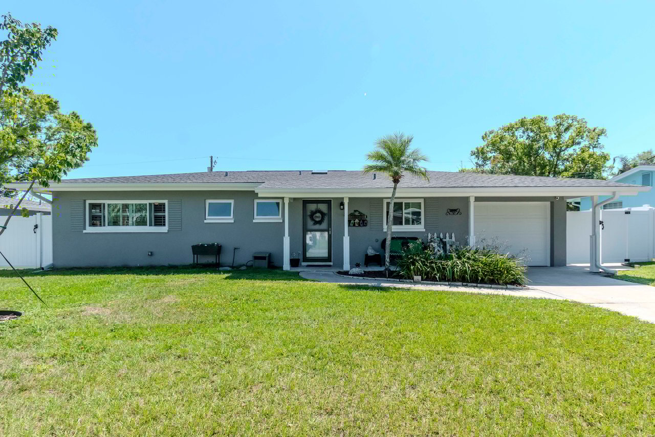 Close to the Beach. No HOA