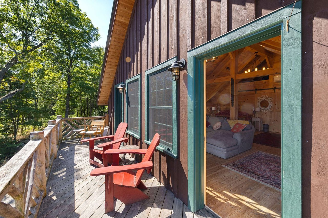 2226 Lake Shore Road