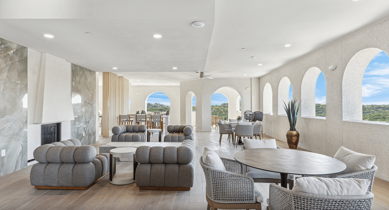 Apply today and enjoy 8 weeks free PLUS an additional $1500 Look & Lease Special