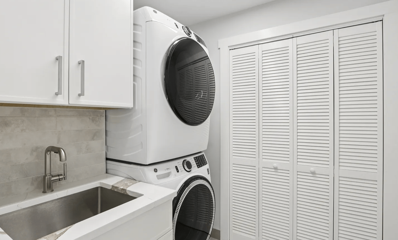 39 S Annapolis Ave #A