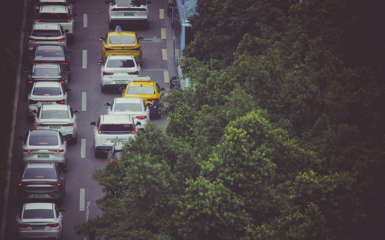 Commuting from Hinsdale & Clarendon Hills to Chicago: What to Expect