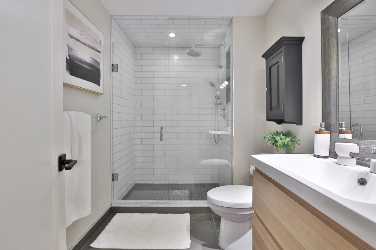 2464 Deer Run Avenue