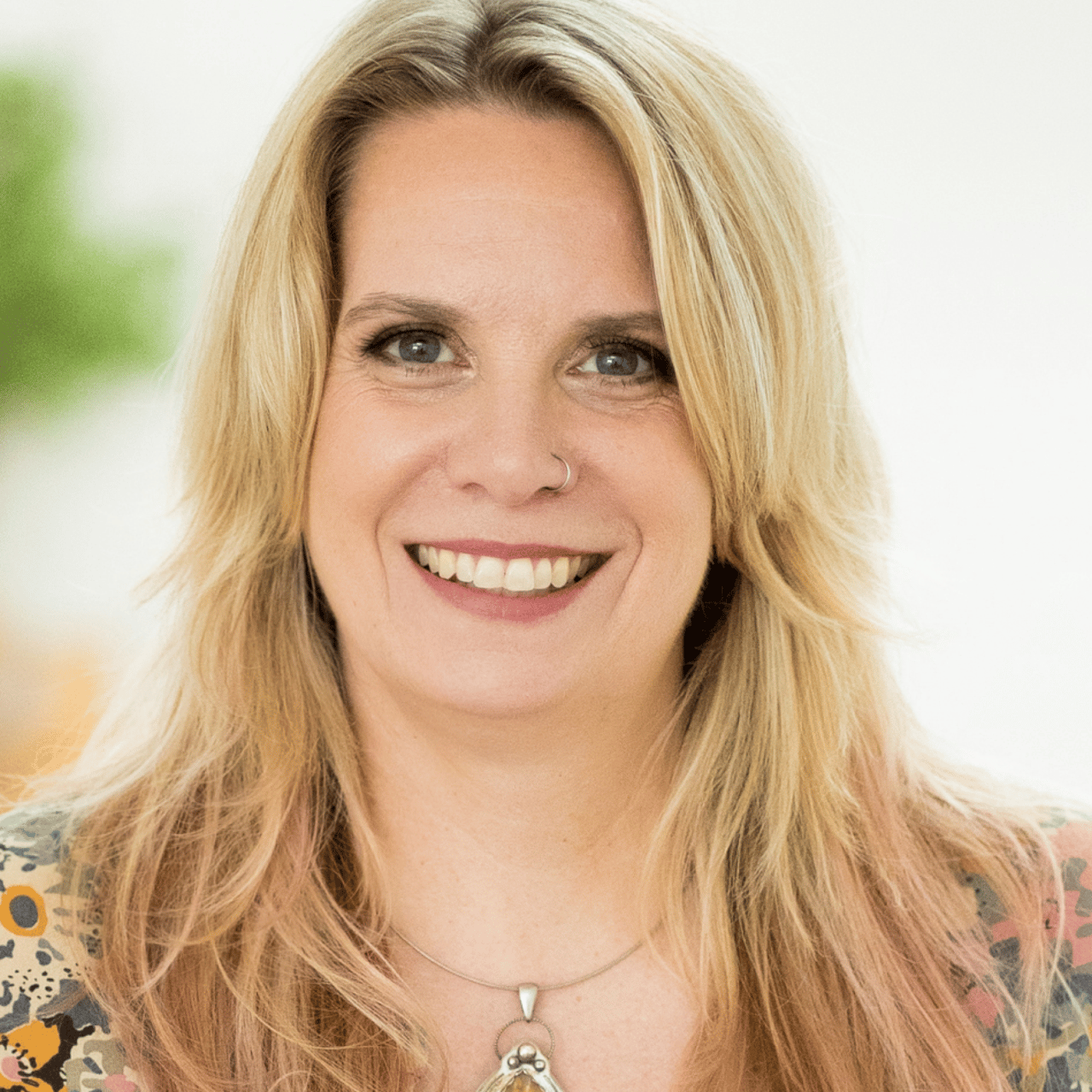 Karyn Applegate Saint Louis, MO Real Estate Agent Headshot