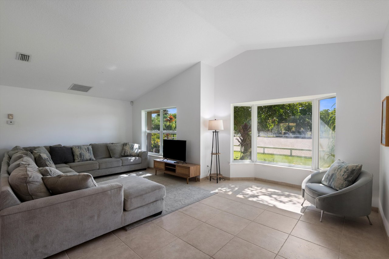 3287 Grande Road