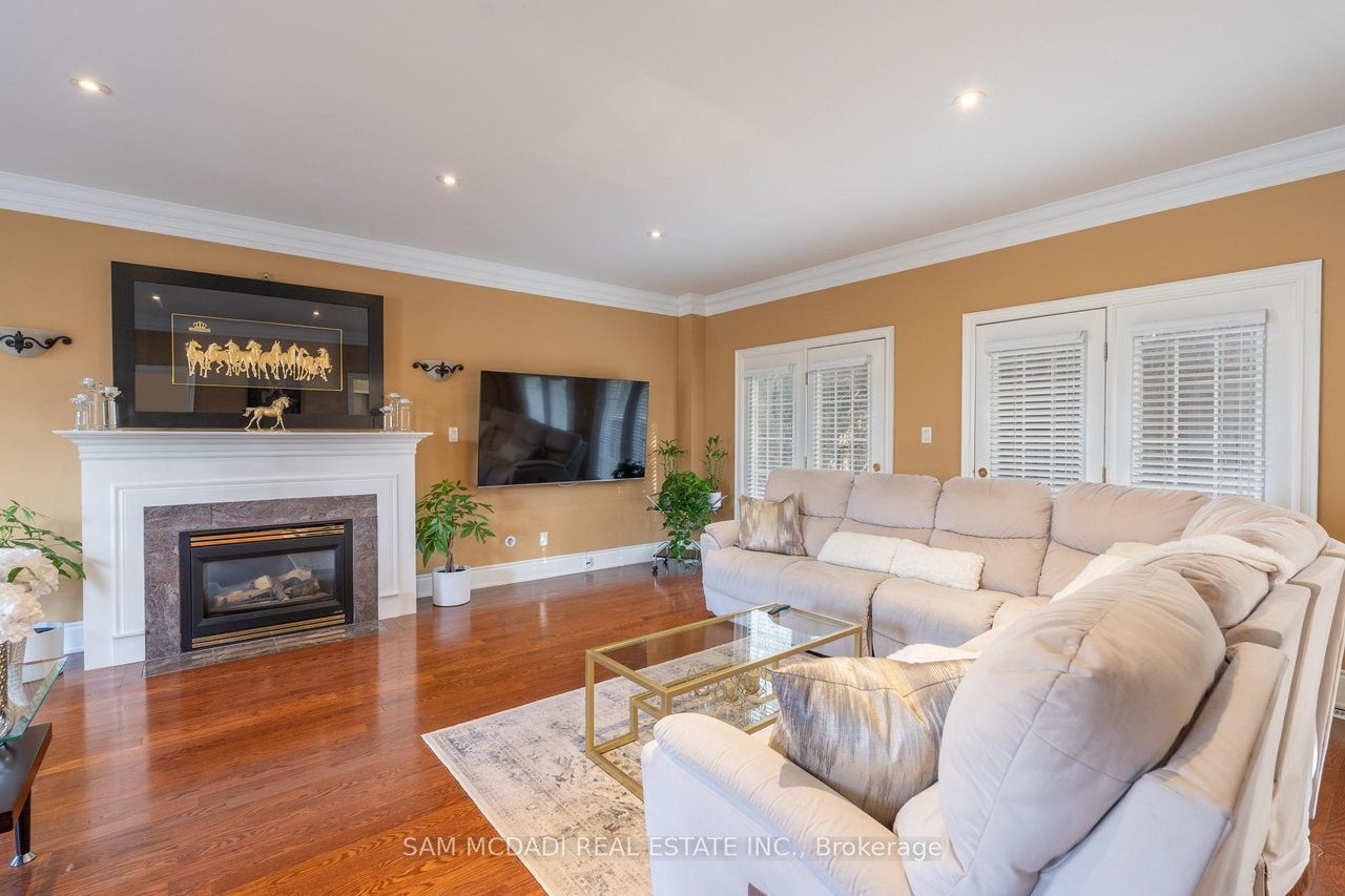 3248 Barchester Court