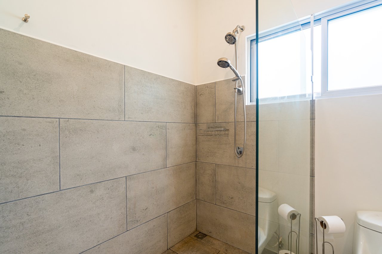 Brand New Home! Nature Lovers Escape by Uvita's Bamboo Forest and Swimming Holes