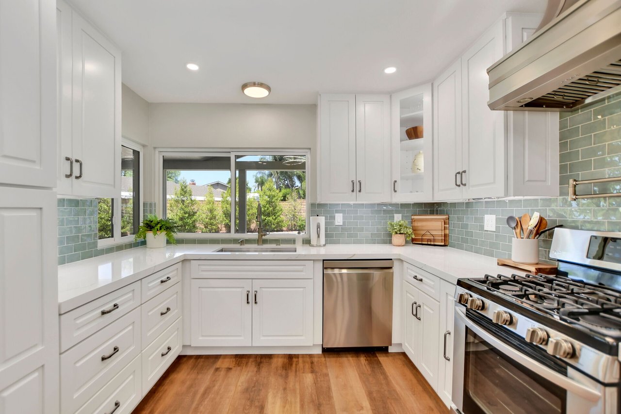 3721 Helena Circle