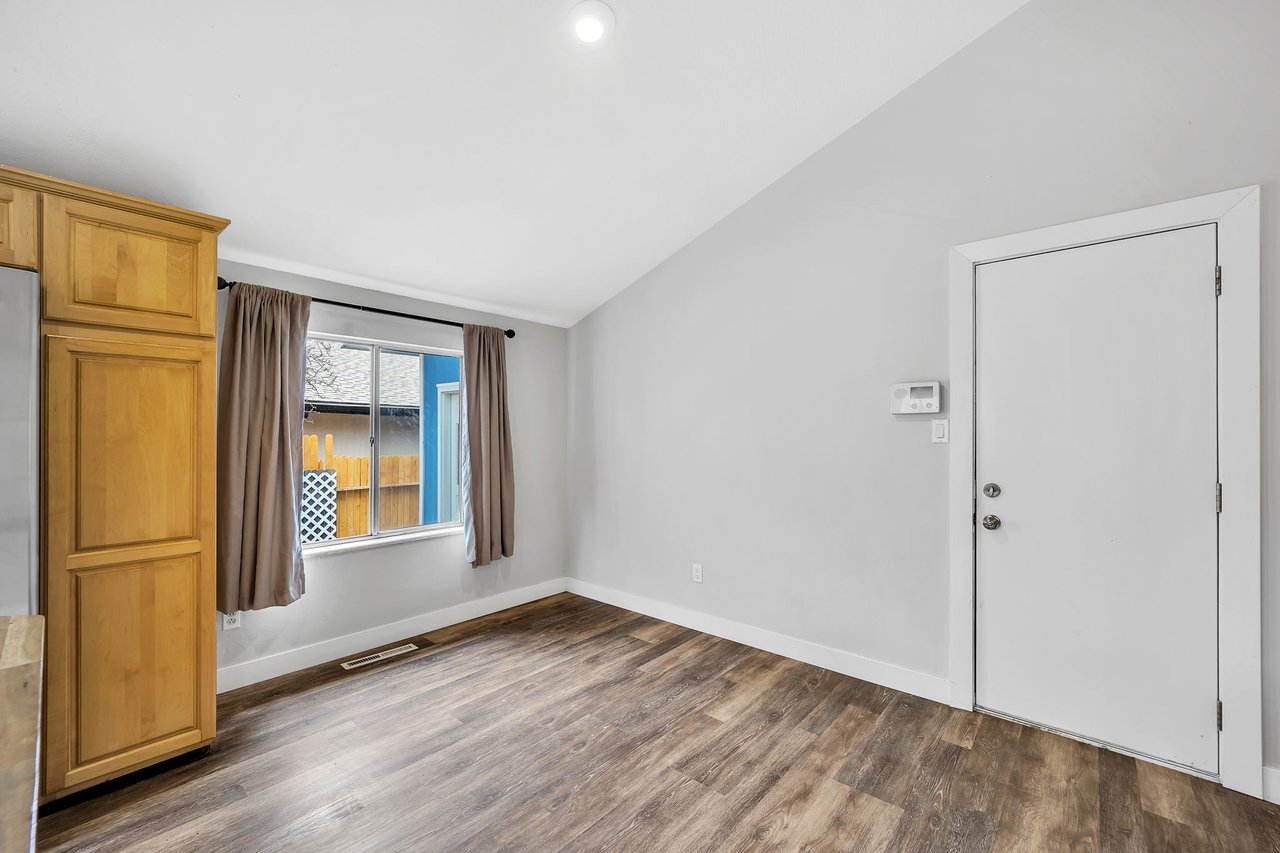 5109 Mira Loma Circle