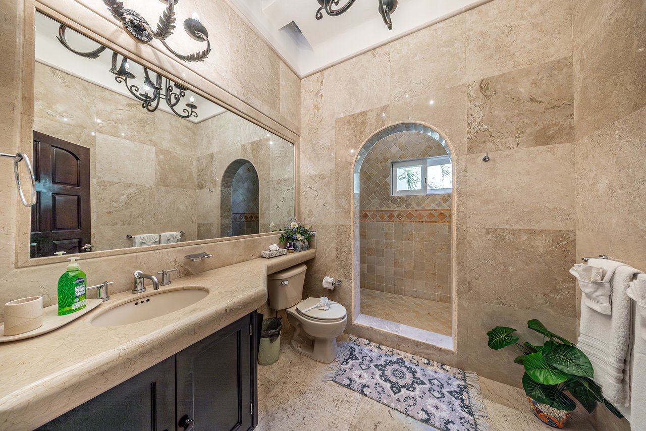 Villa Maravilla Puerto Aventuras | Golf-Front Luxury Villa