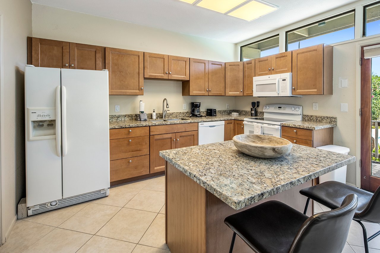 4737 E Valley Vista Lane