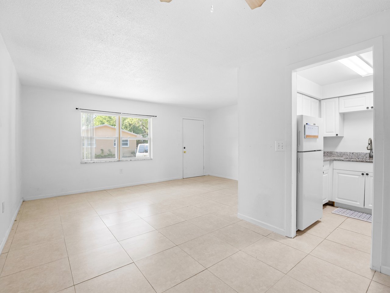 85,87,89 NW Irwin Ave