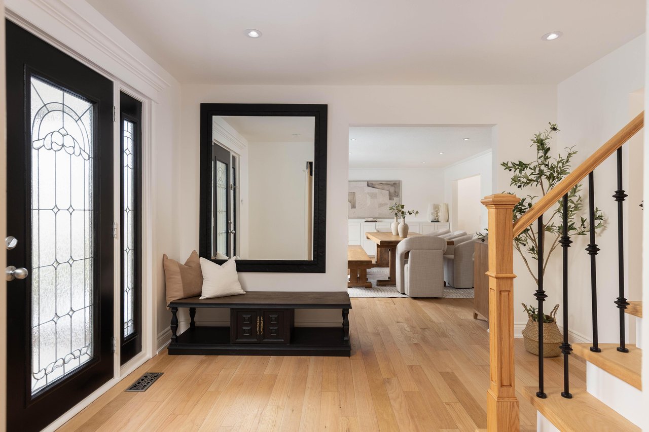 4456 Hawthorne Drive, Burlington, ON L7L 1G5