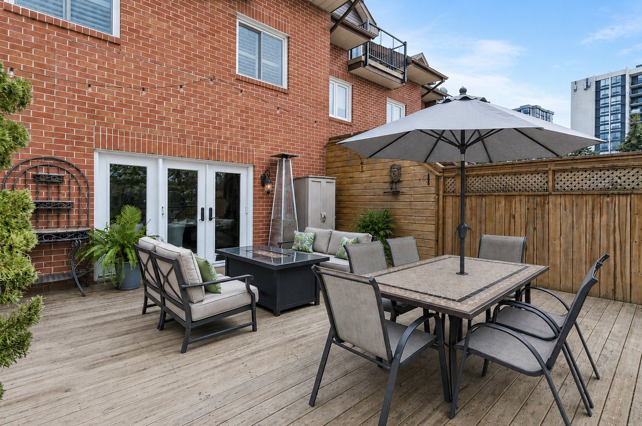 68 Tradewind Drive, Oakville, ON L6L 6K8