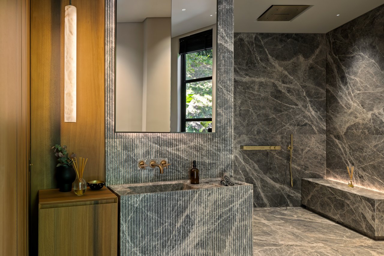 2650 Benedict Canyon Dr, Beverly Hills