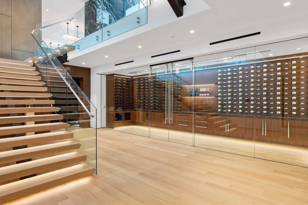 1300 Beverly Estate Dr