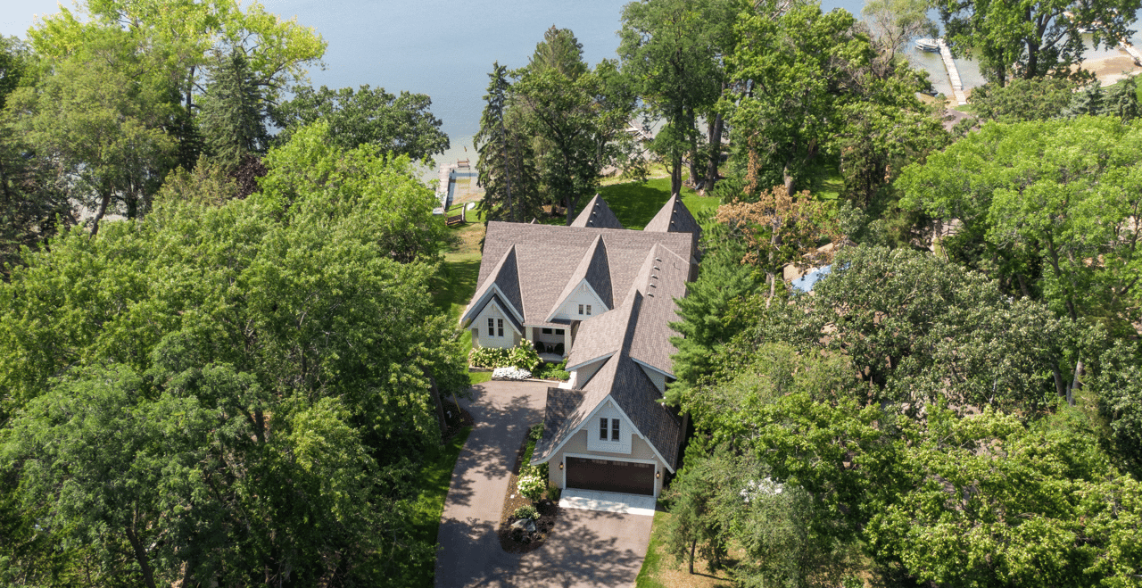 When to Accept the First Offer on Your Lake Home