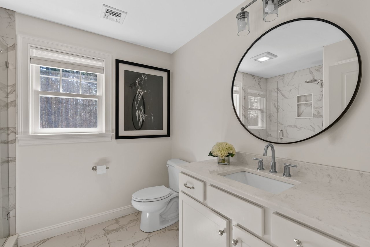 11 Lisa Ln Pembroke, MA 02359