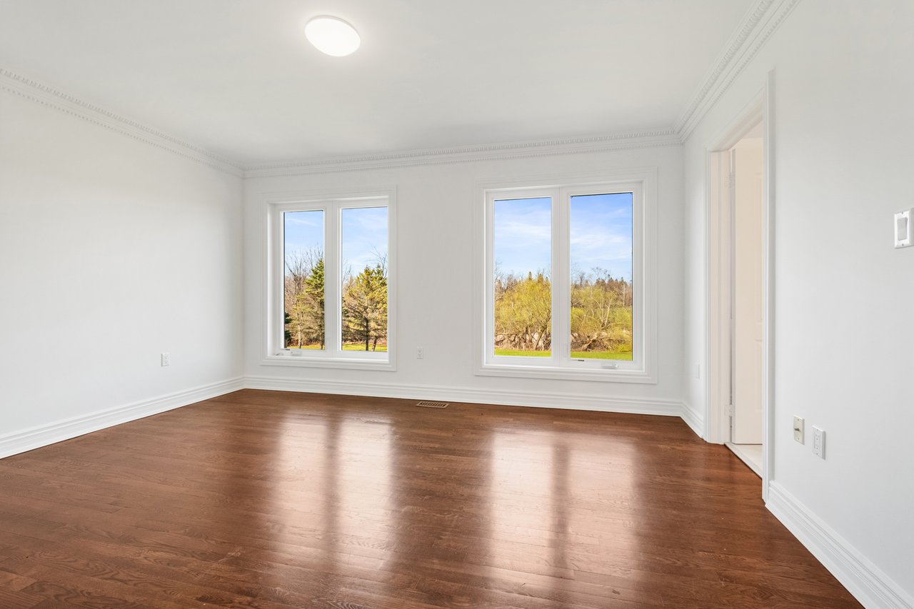 19 Logan Crt 