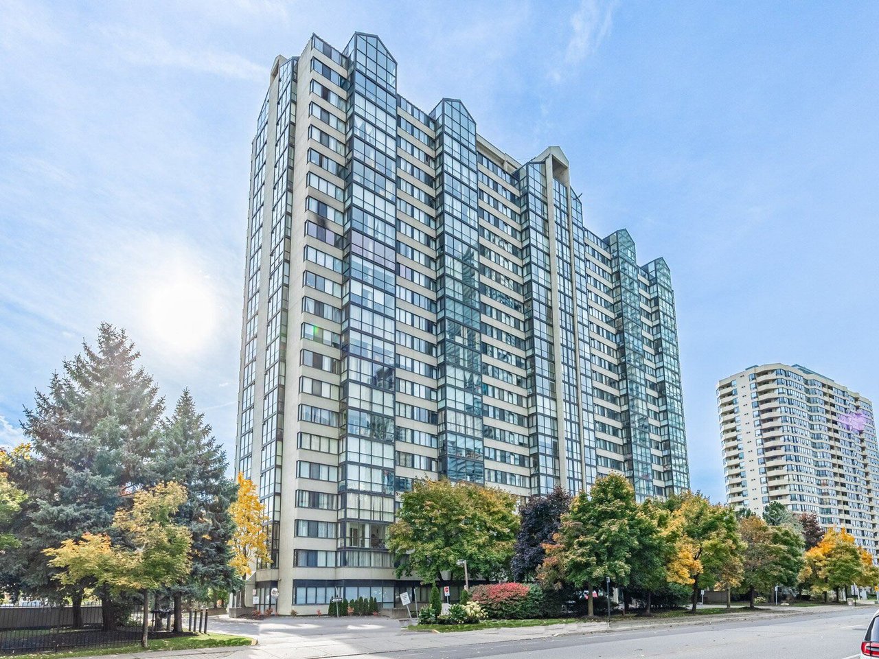 2109-350 Webb Drive, Mississauga