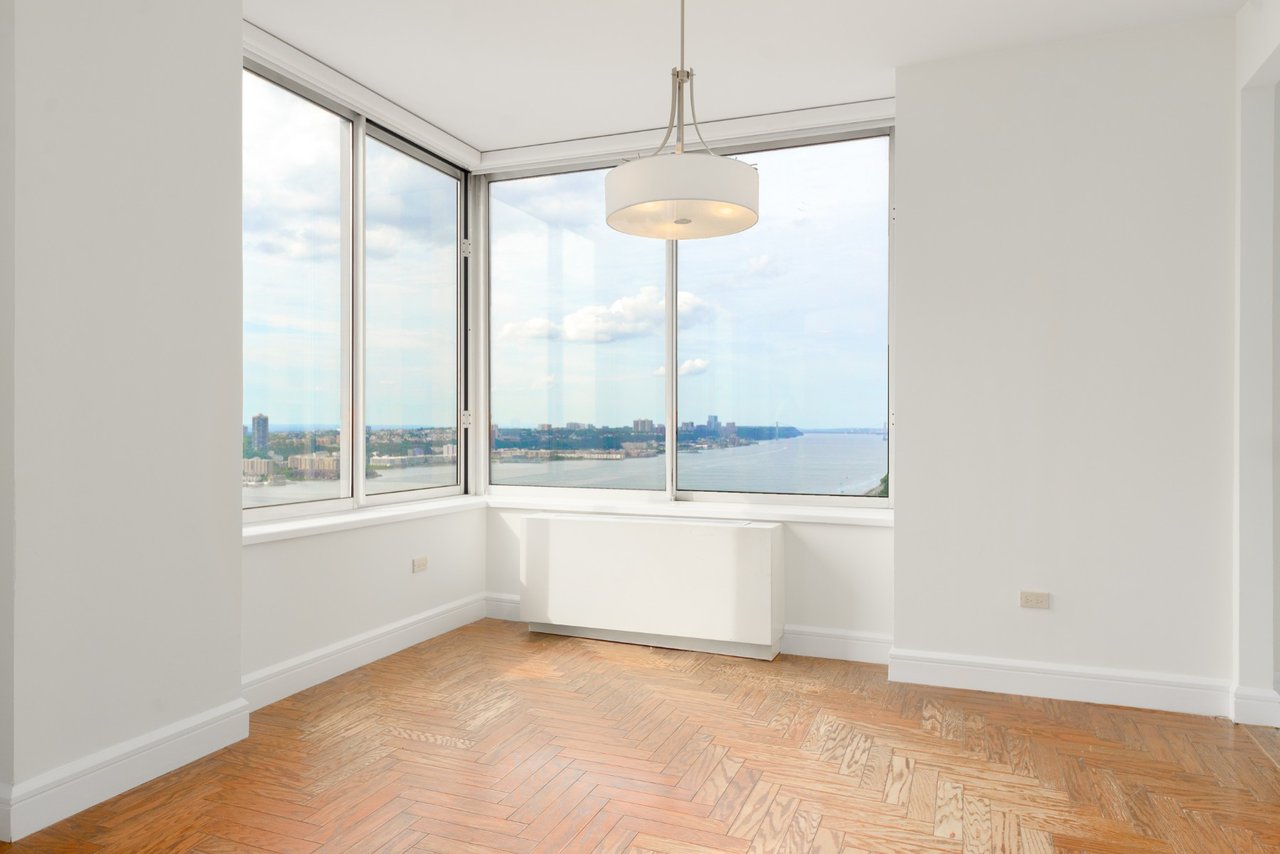 200 Riverside Boulevard, #35C