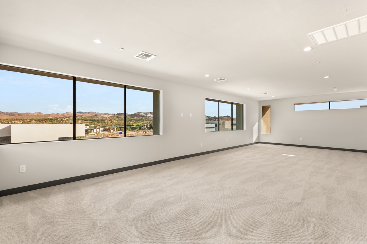 36 Rainbow Point Place