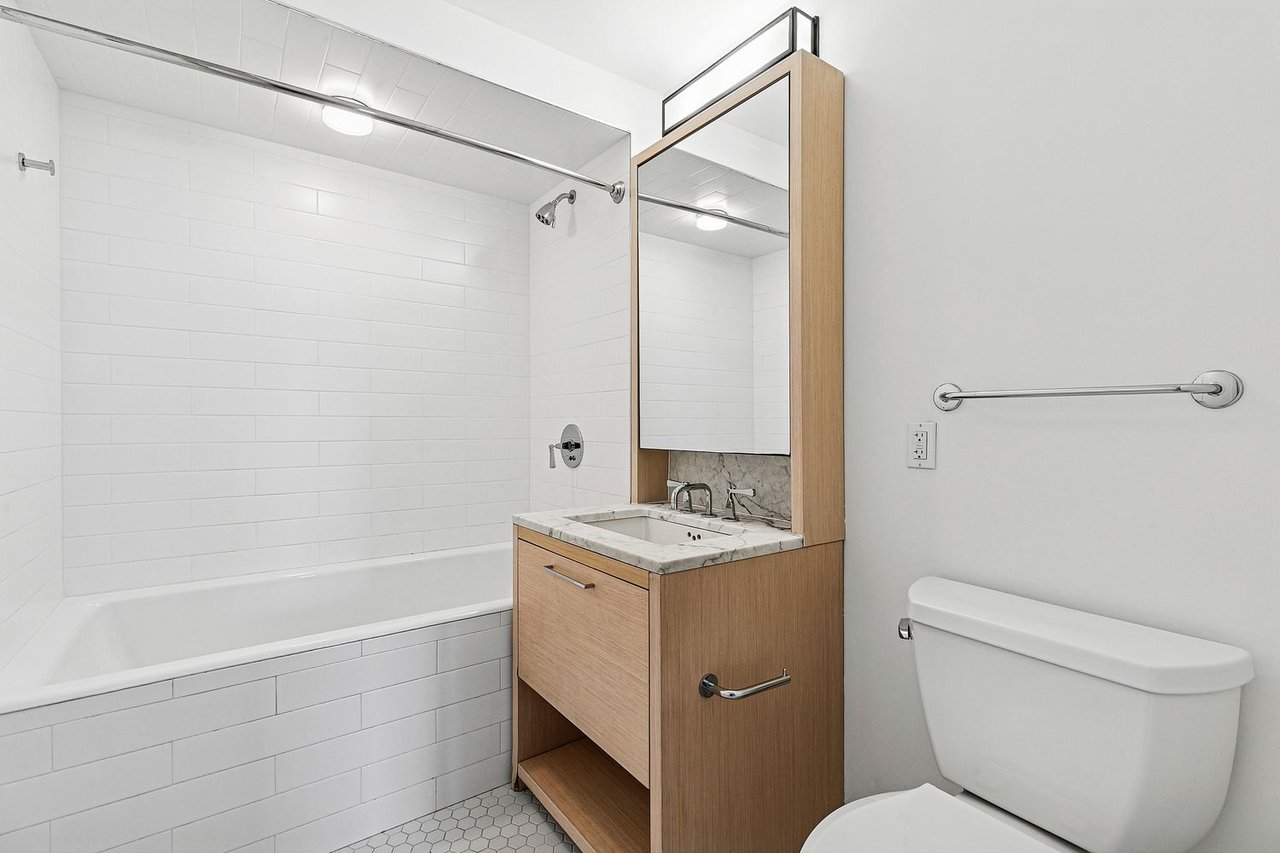 101 West 87th St, #905