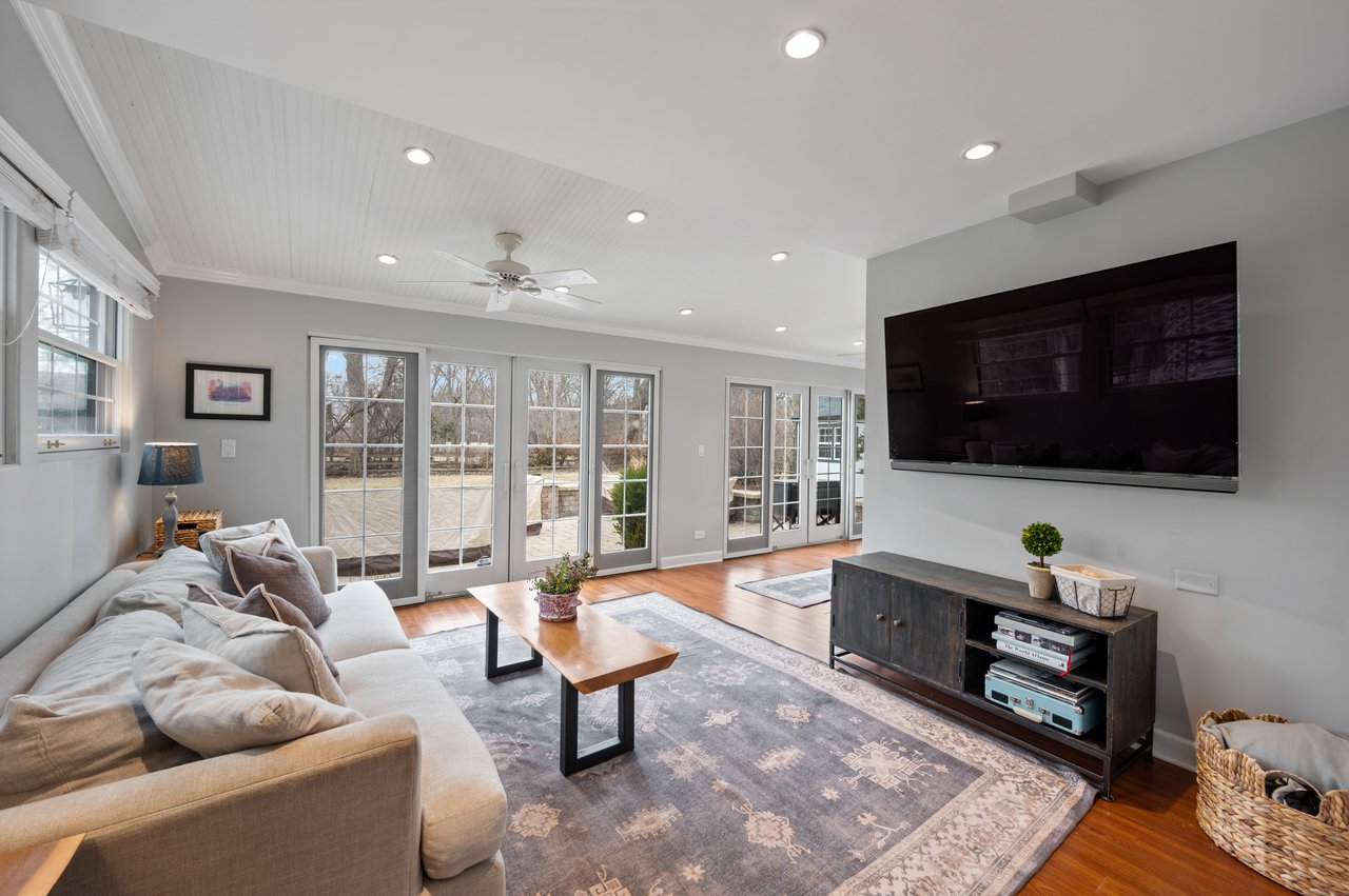 530 Woodland Lane South 