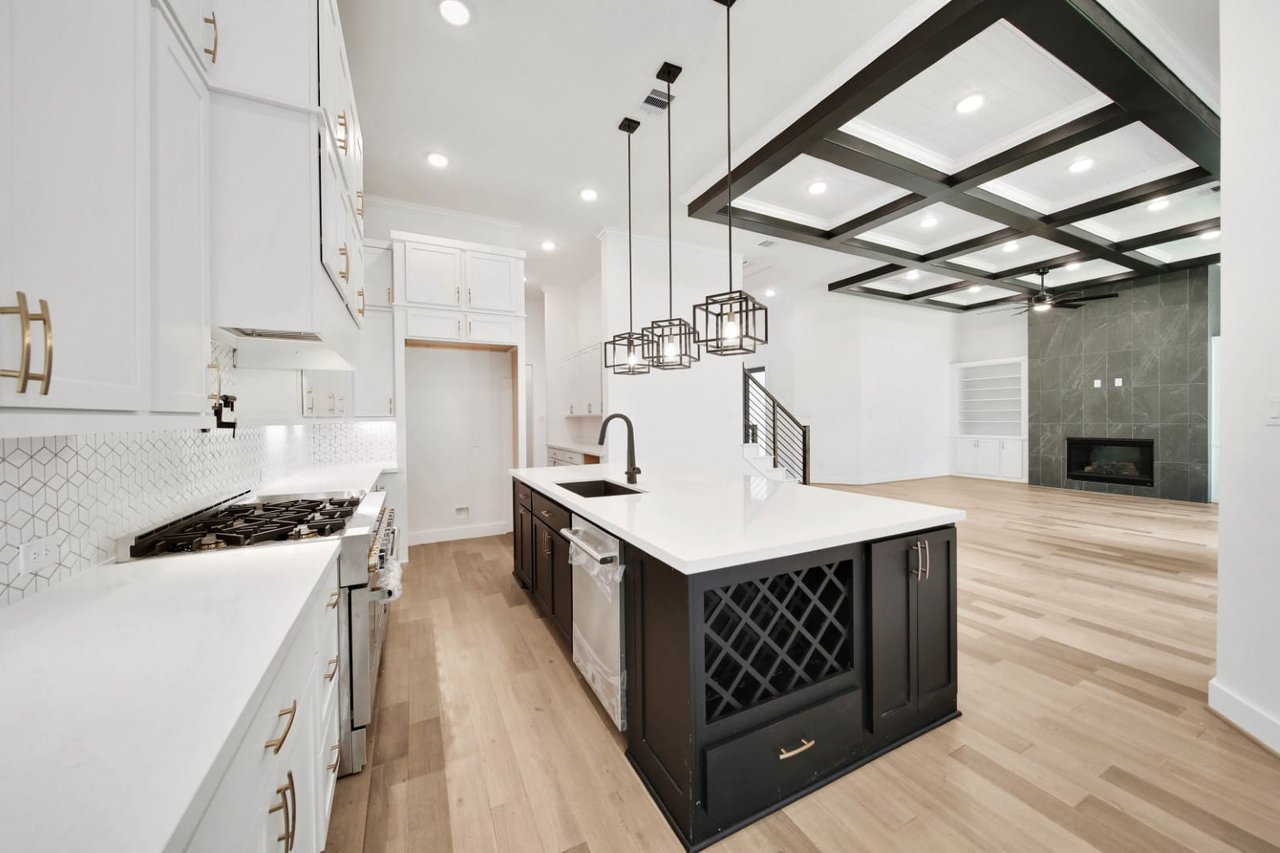 Wrenwood Estates home kitchen
