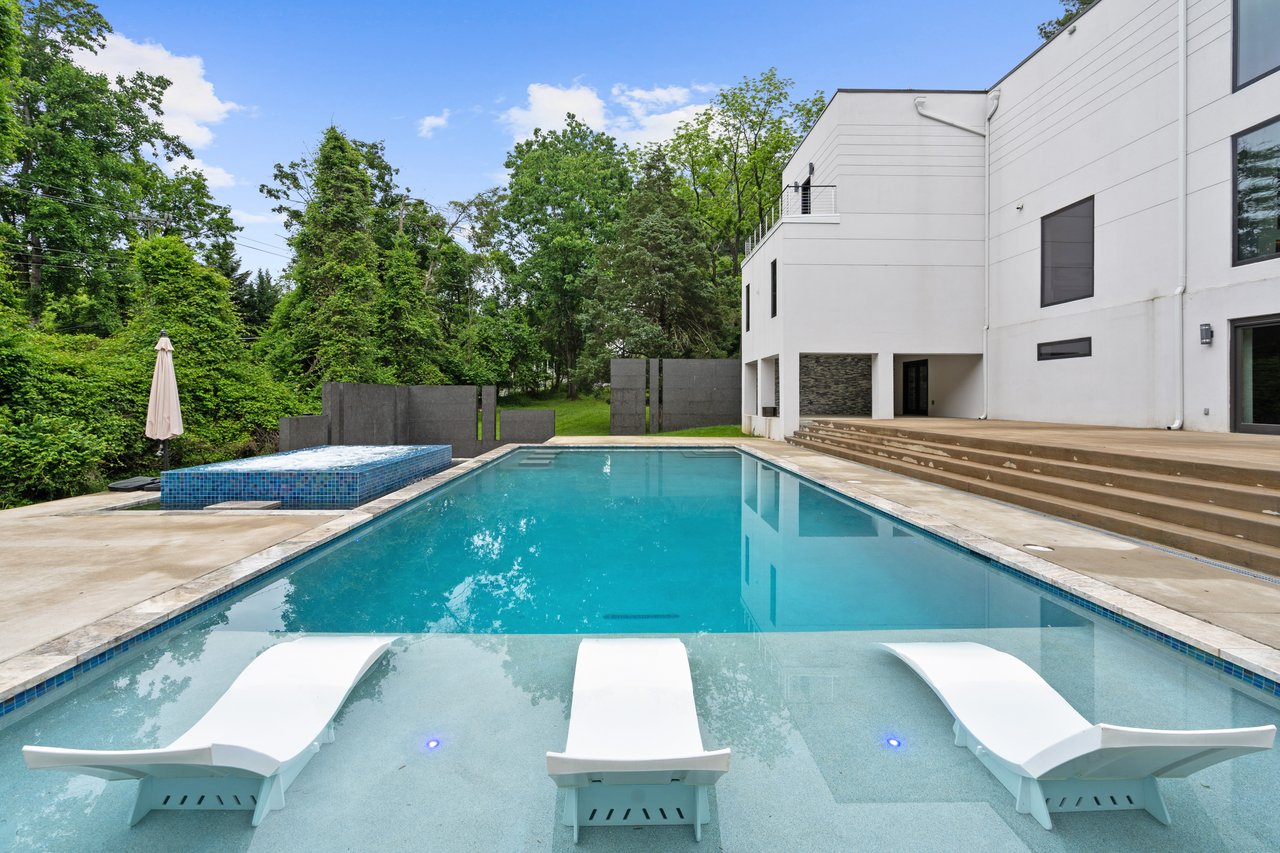 9100 Mill Pond Valley Dr