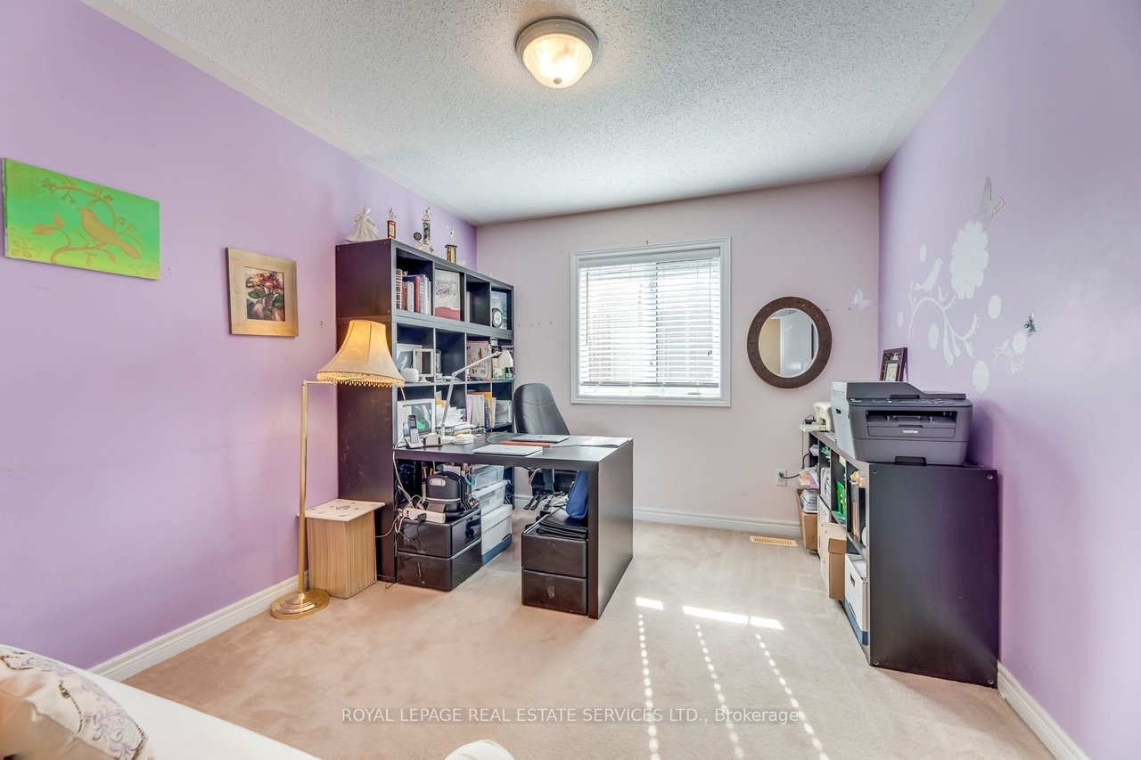 1038 Agram Dr