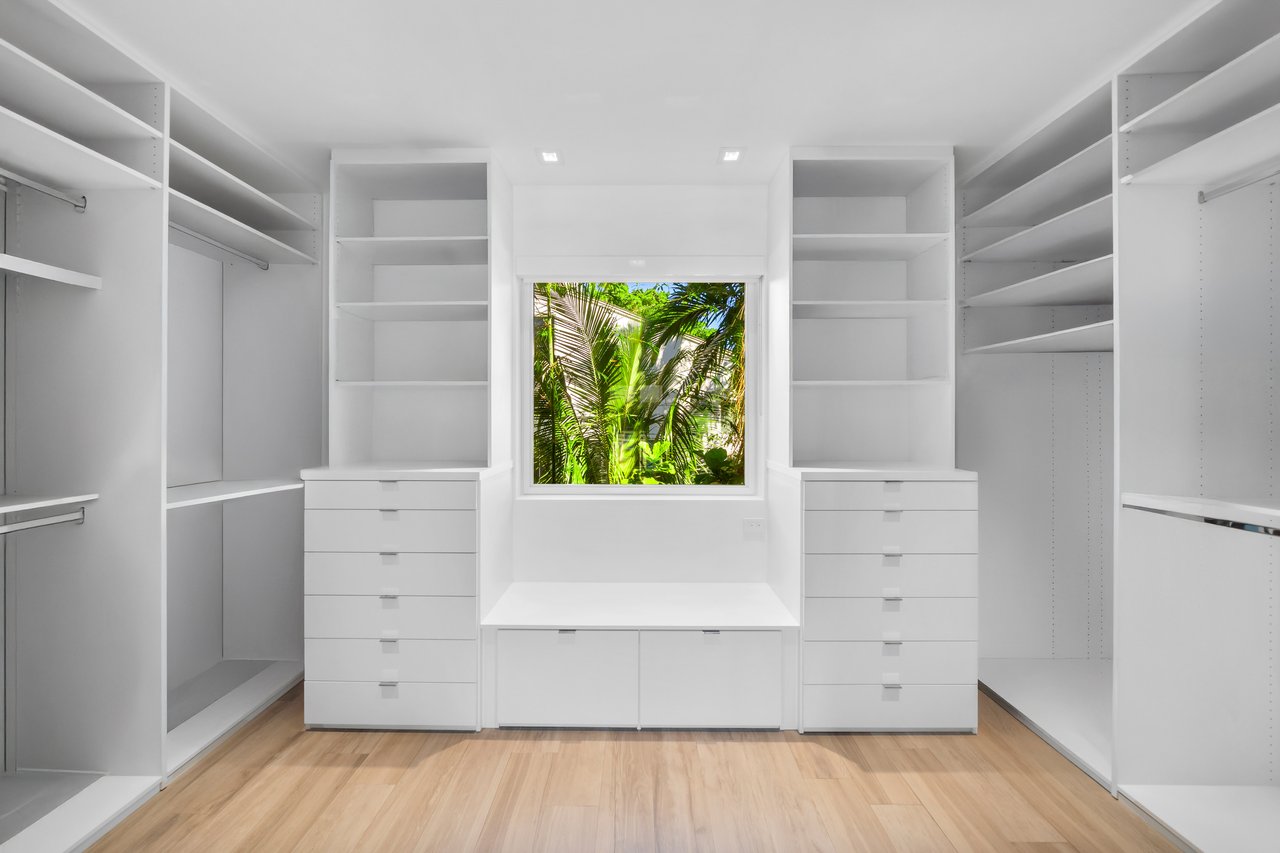 180 Cape Florida Drive