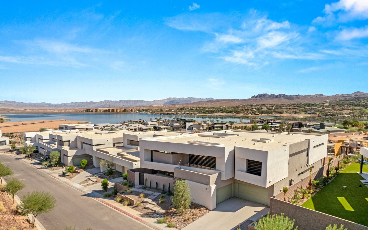 25 Canyon Bay Drive