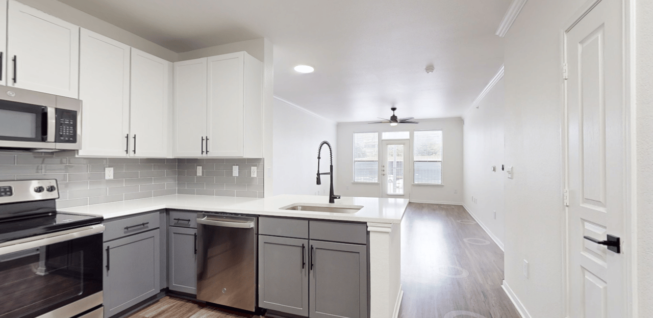 Community of the Year Property! Lease Today and Enjoy Up to 6 Weeks Free on Select Units!*