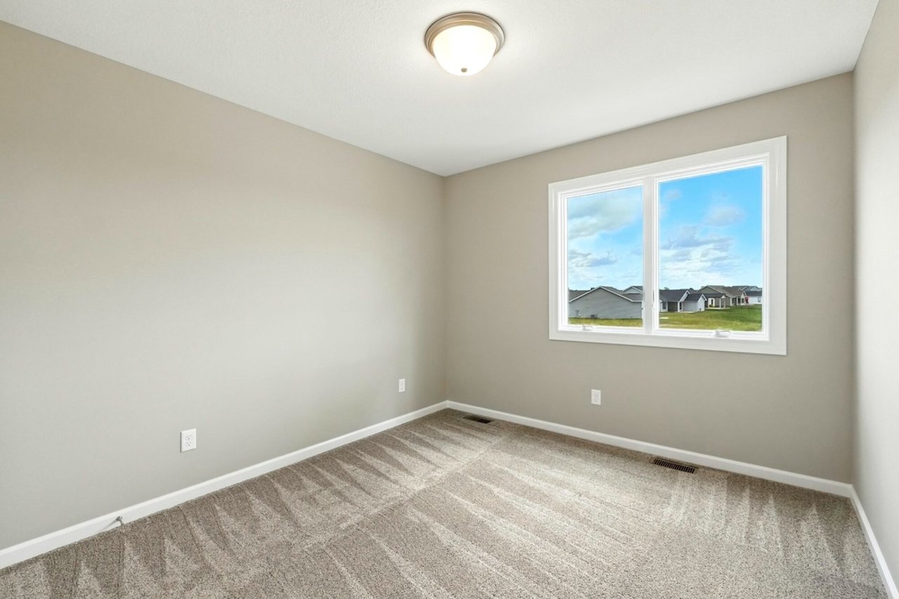 885 Zenos Blvd