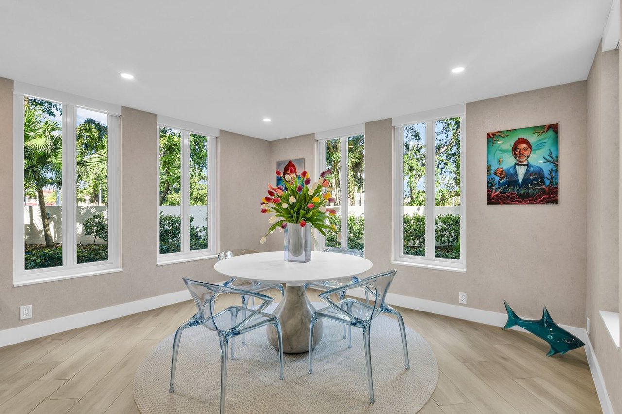 100 SE 5th Ave, Unit 106