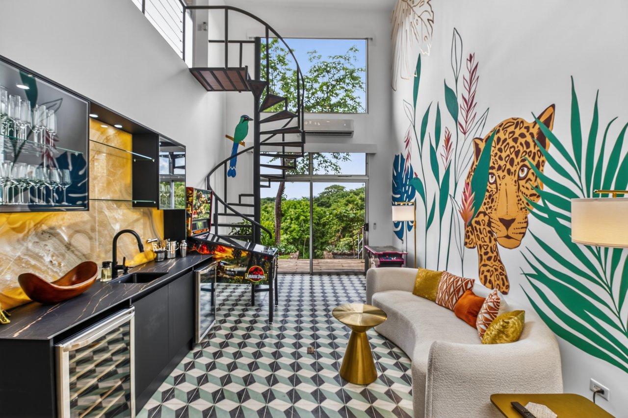 Casa Pochote | Artisan Luxury Villa in Tamarindo | Pool, Jacuzzi & Langosta Beach Club Membership Included