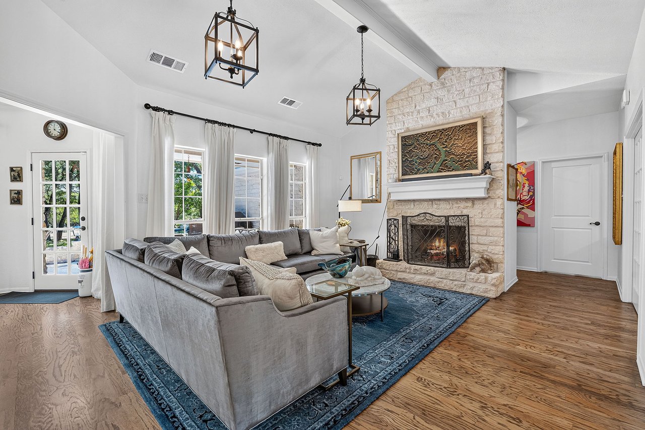262 E Ridgwood 