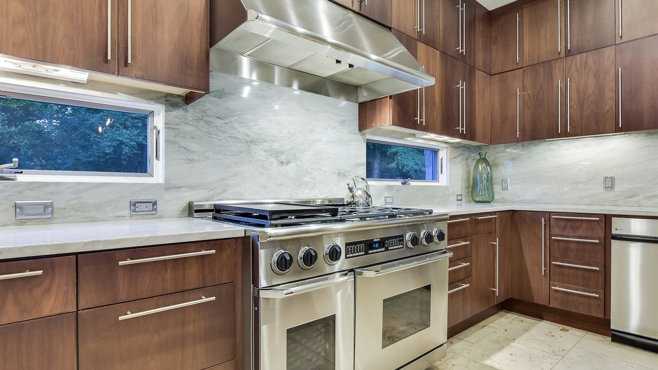 Island Wood Luxury