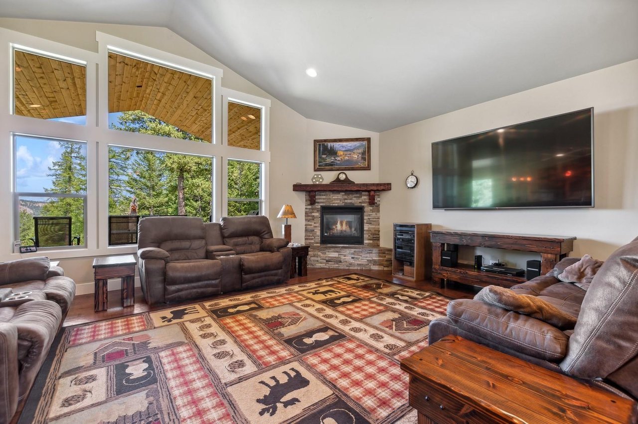 85 Spring Mountain Dr
