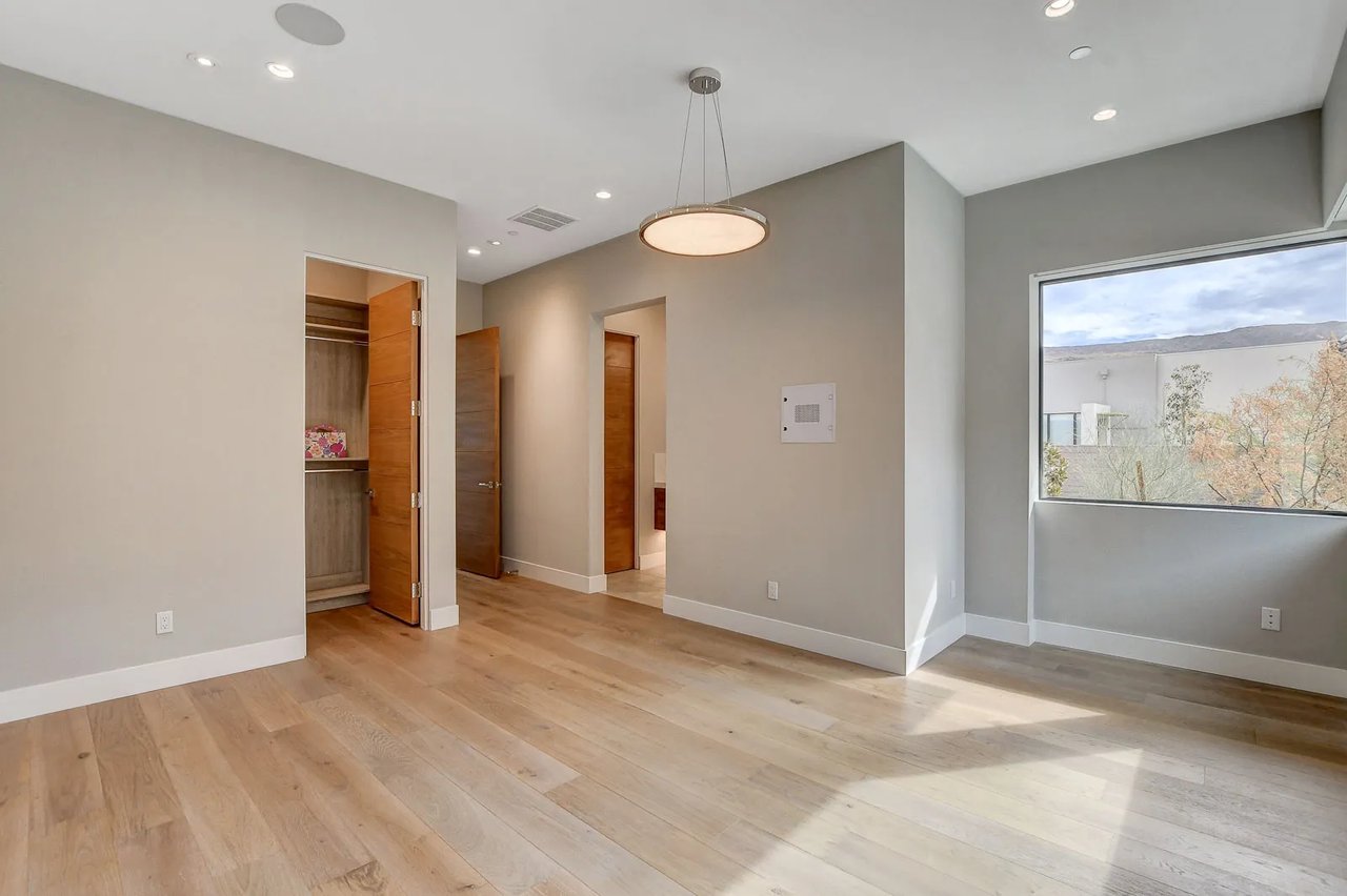 Modern Model Home for Sale in MacDonald Highlands