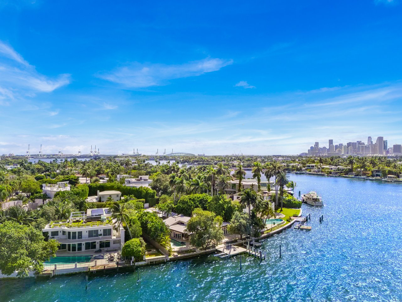 444 W Rivo Alto Drive